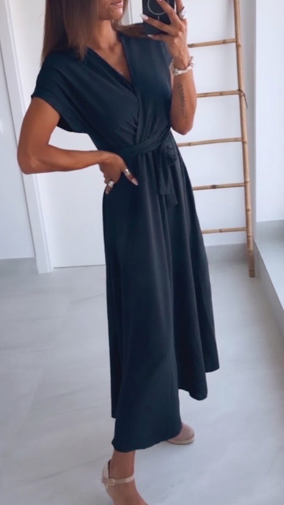 Maxi Kleid zum Binden, Wickeloptik / schwarz Art. 15372