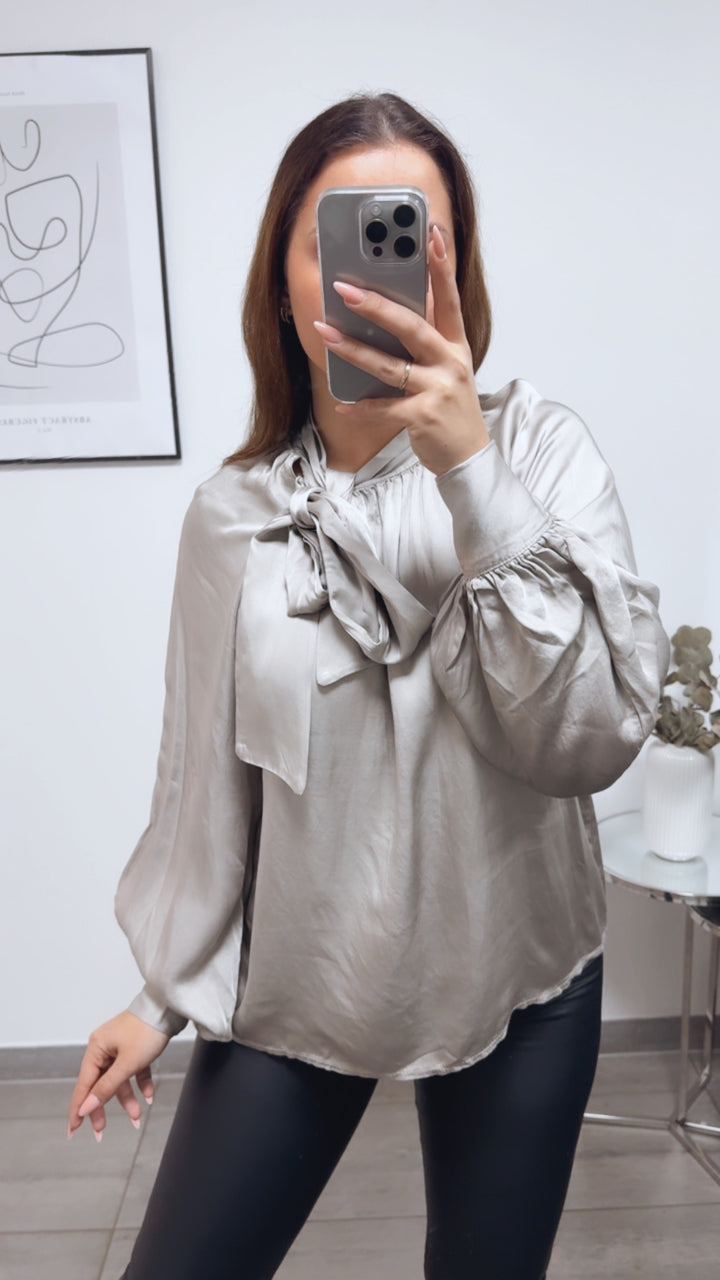 SEIDE MIX Bluse mit seitlicher Schleife / beige grau Art. 13219