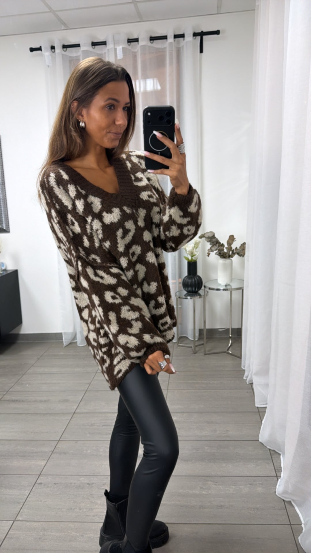 V-AUSSCHNITT LEO Oversize Kuschel - Pullover / Schoko braun - beige Art. 13063