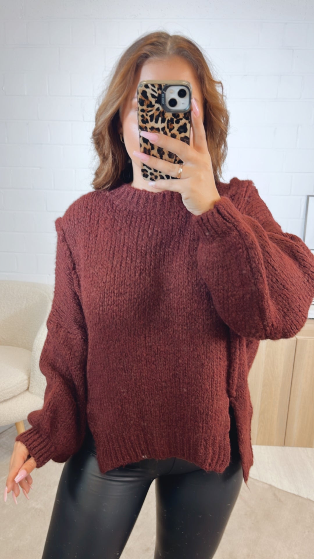 Strick Pullover, zweifacher Schlitz auf Vorderseite / bordeaux rot Art. 12507