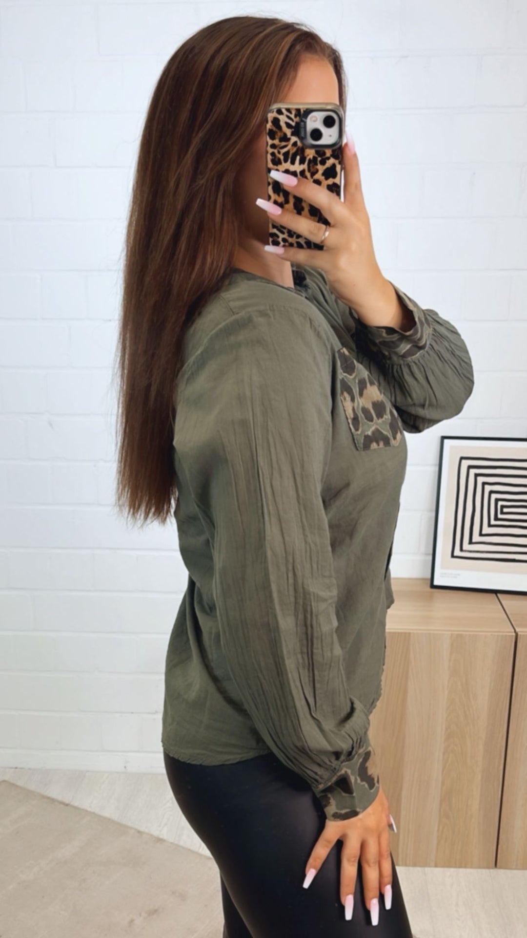 dünne Baumwollbluse, Leo Brusttasche / khaki Art.122328