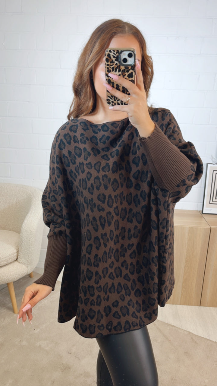 LEO ultra weicher Pullover mit Fledermausärmeln / schoko braun - schwarz Art. 12584