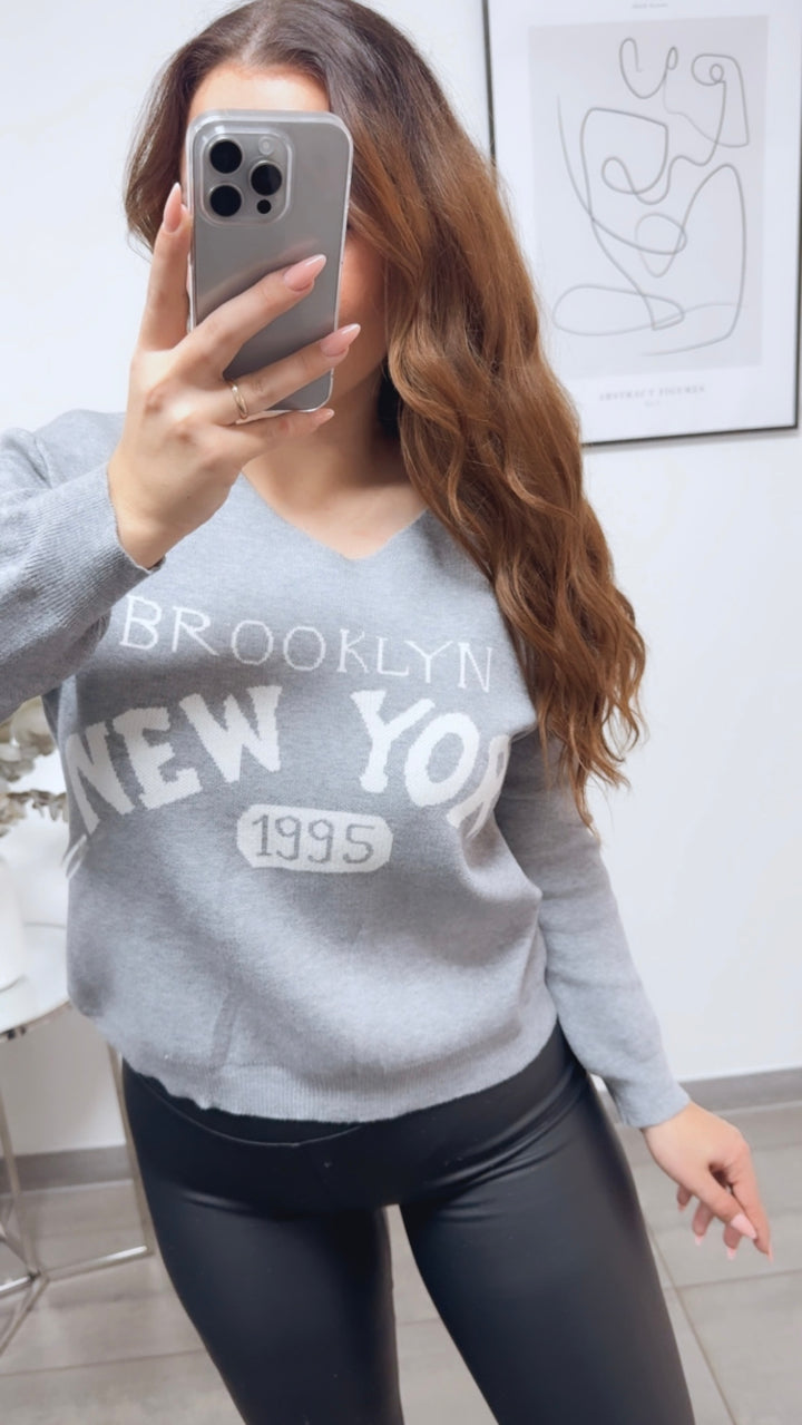 weicher Strick Pullover " New York " / hell grau - weiss Art. 13143