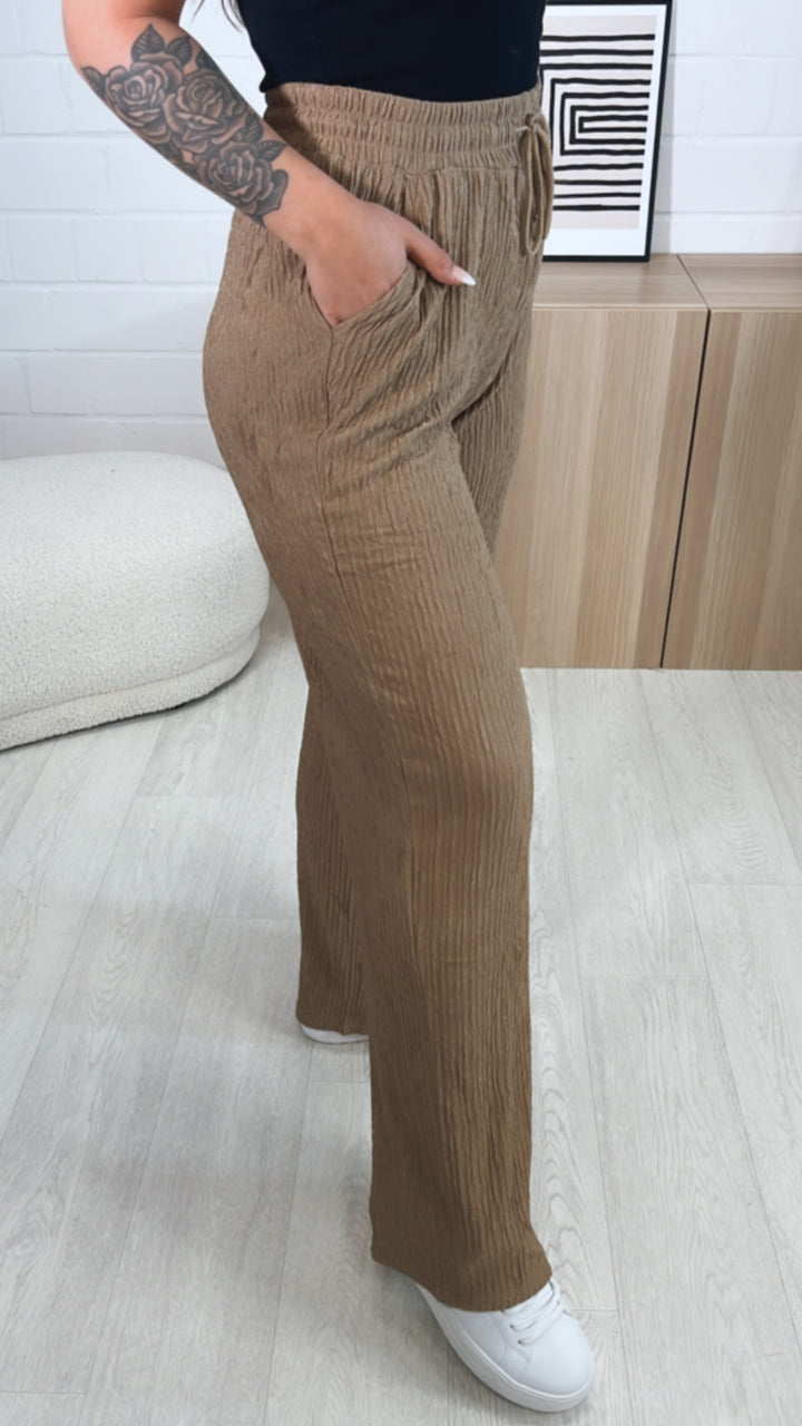 Krepp Hose / camel Art. 9560