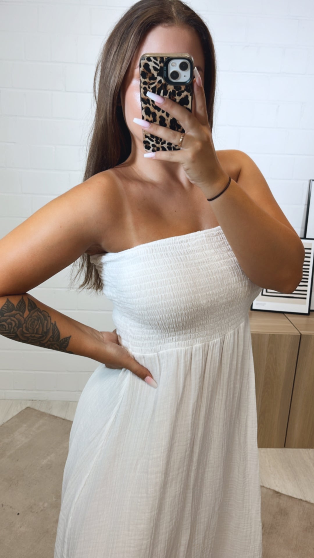 MUSSELIN (Maxi-) Kleid mit Schnüren Neckholder / weiss Art. 11178