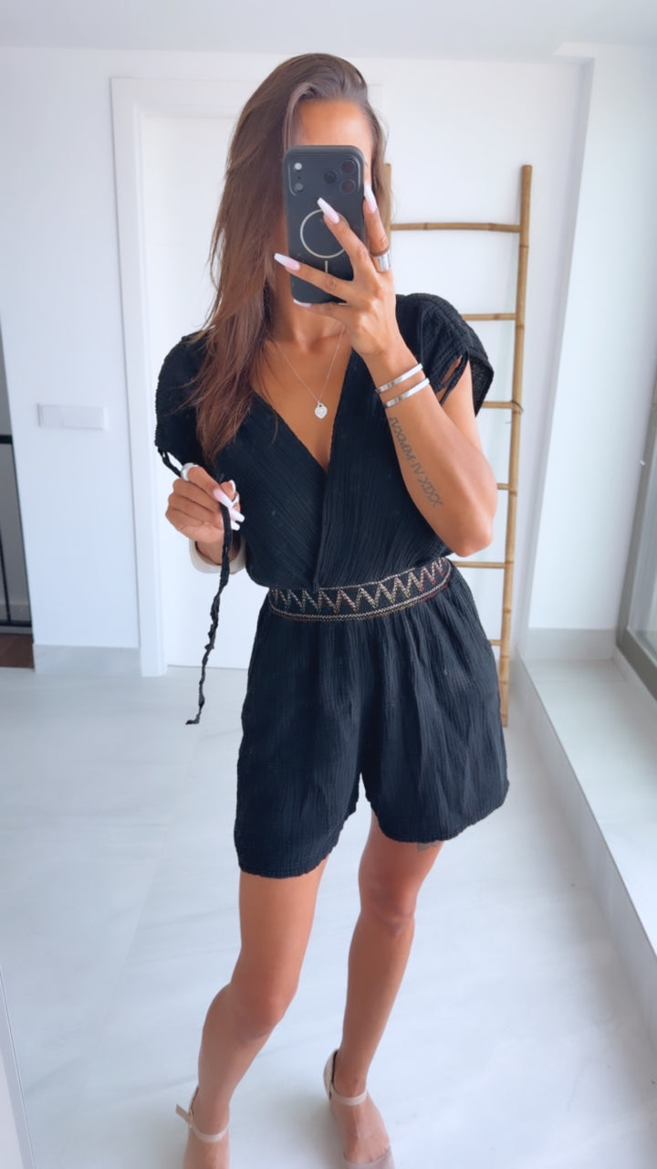 Musselin Jumpsuit mit elastischem Taillenbereich / schwarz Art. 10852