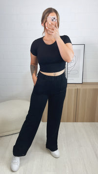 gradlinig geschnittene Stoff Hose, Ziernaht / schwarz Art. 9839