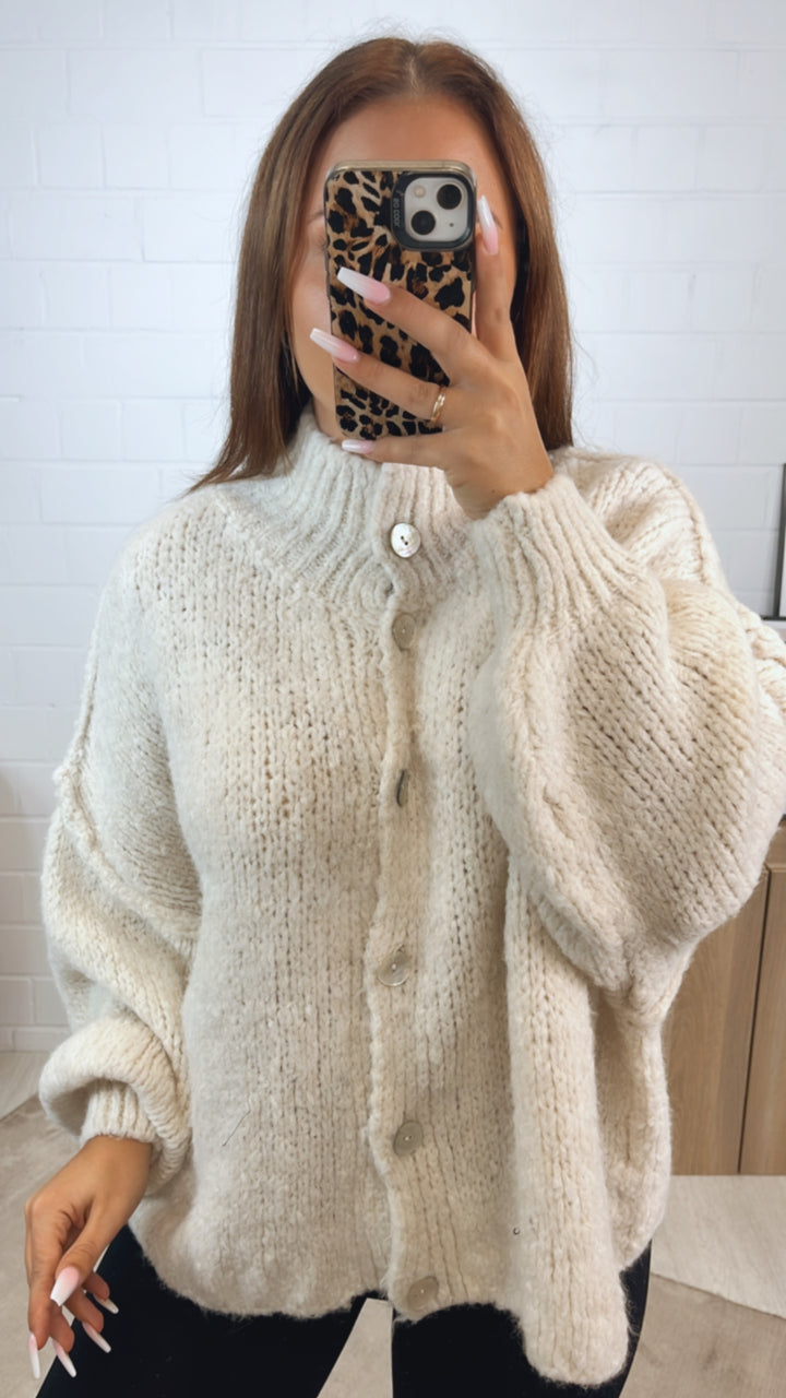 PERLMUTT KNÖPFE Kuschel Cardigan / wollweiss Art. 12361