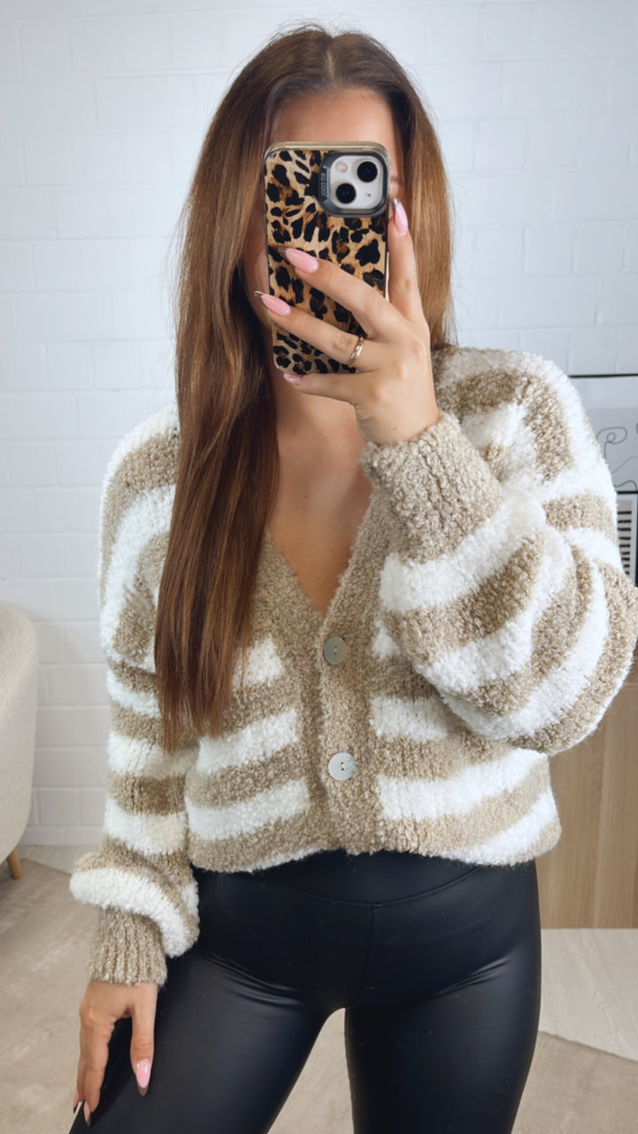 TEDDY STREIFEN Cardigan mit Perlmutt Knöpfen / beige - weiß Art. 12969