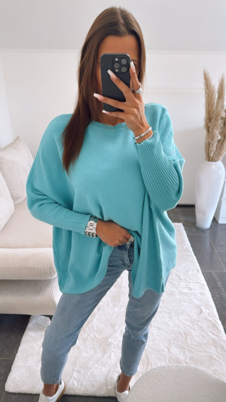 ultra weicher Pullover mit Fledermausärmeln / kräftiges aqua Art. 9040