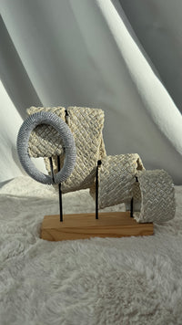 Breiter Flechtgürtel mit Glanzschnalle / beige - metallic Art.16273