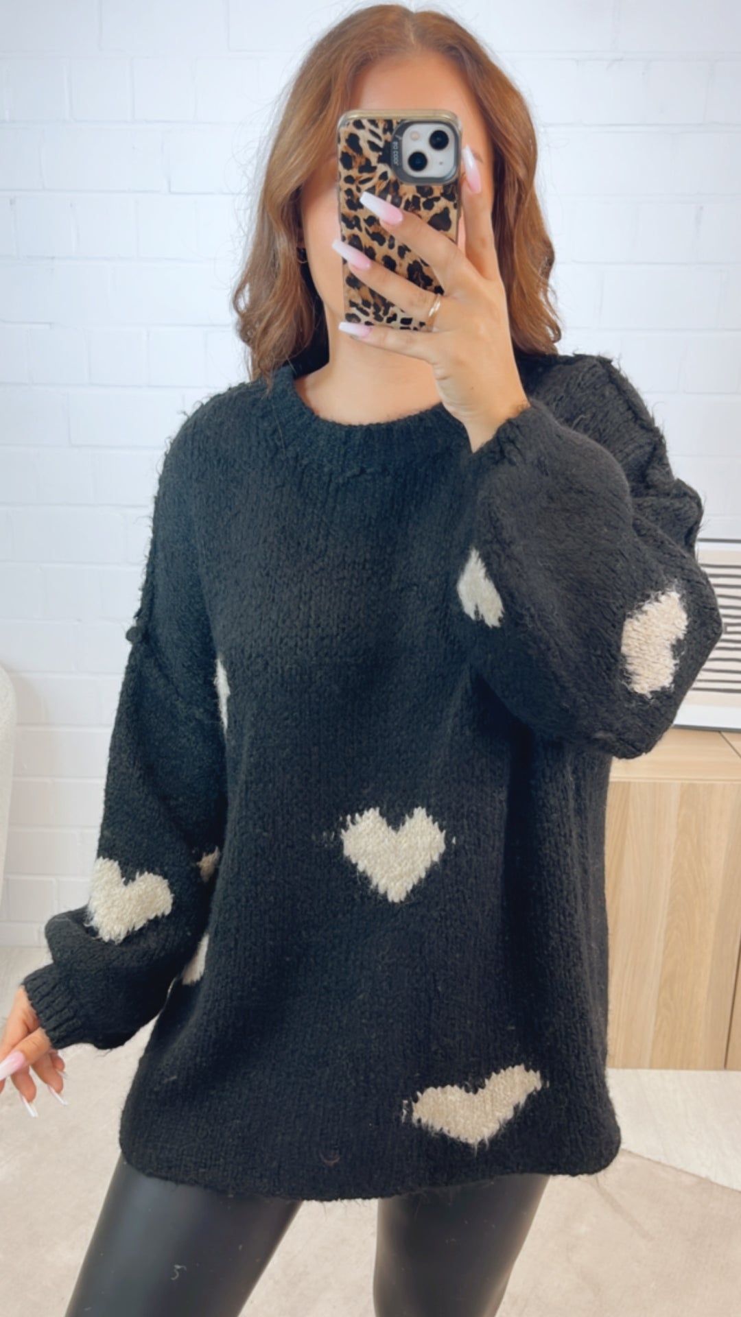 HERZEN Oversize Kuschel - Pullover / schwarz - beige Art. 12312