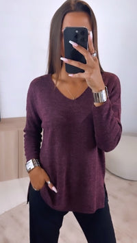 Leichter, super weicher Pullover, V-Ausschnitt / Aubergine  Art. 6193