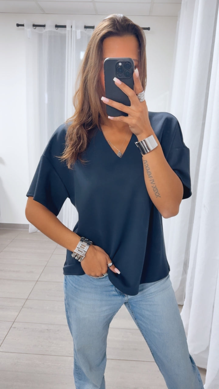 V-Ausschnitt Butterstoff T-Shirt / dunkel blau Art. 14883