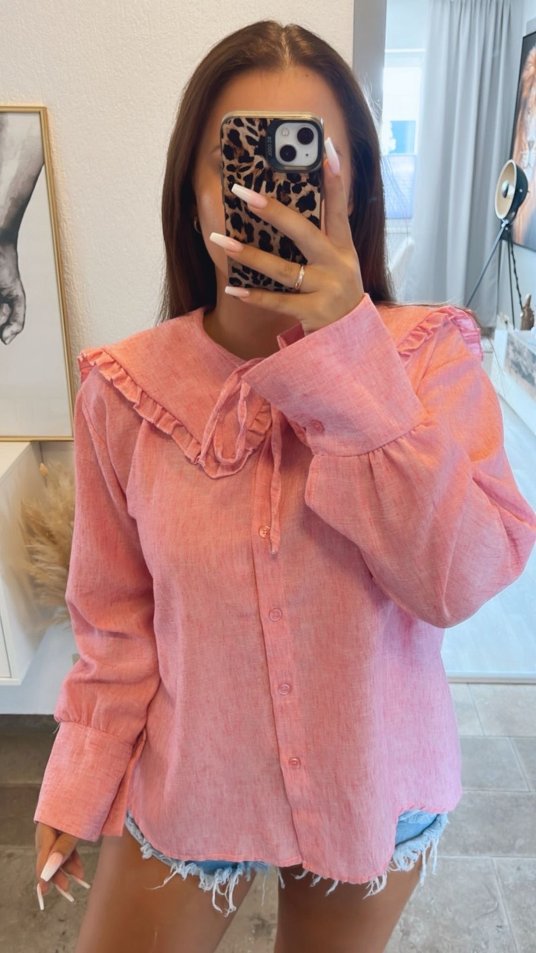 Bluse mit Volant besetztem Kragen / pink Art. 10141
