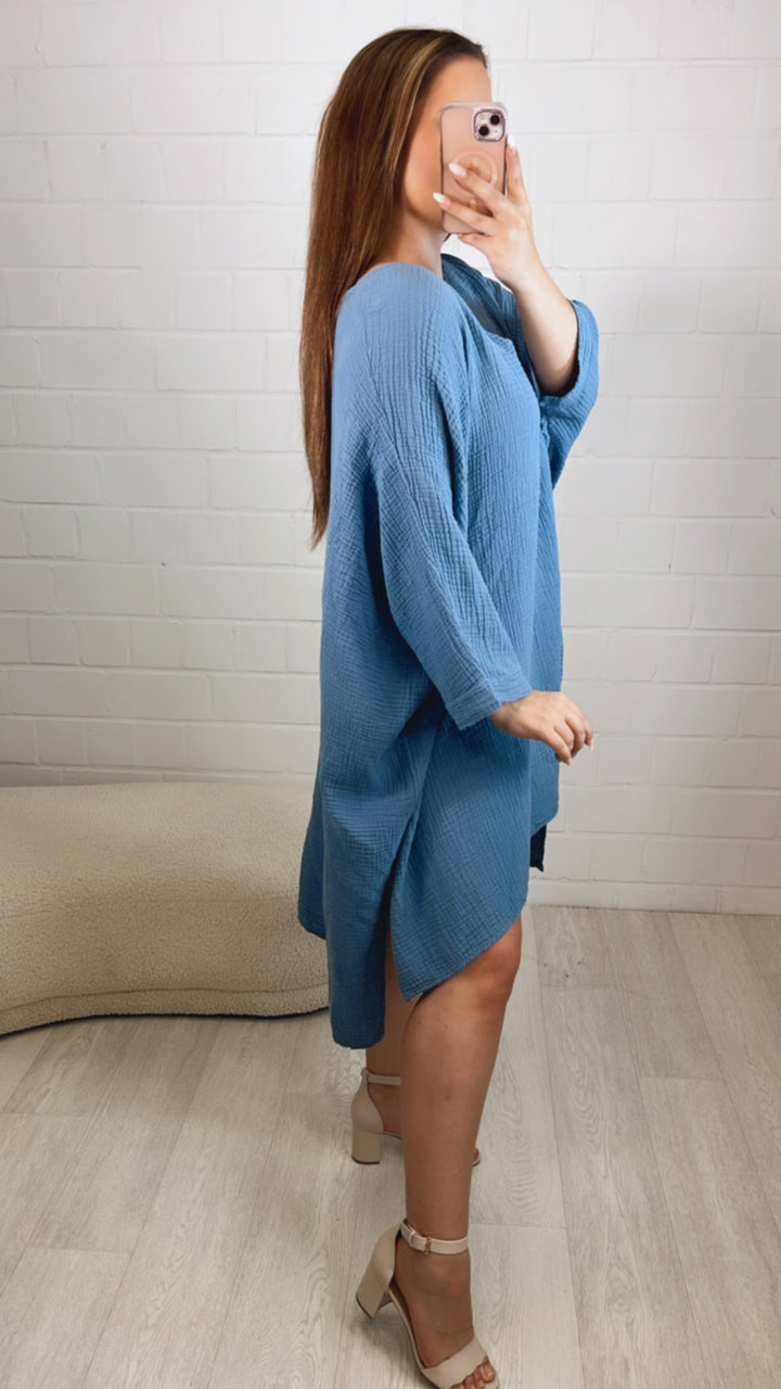 Musselin Ultra Vokuhila Long Bluse / denim blau Art. 10077
