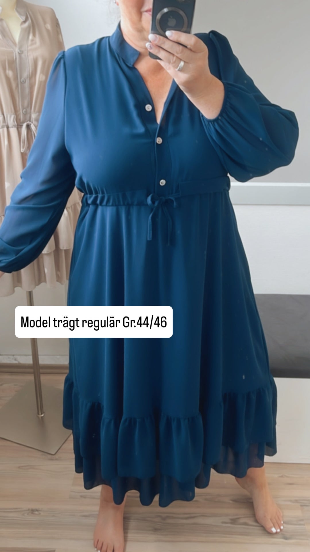 (Maxi-) Chiffon Kleid mit verstellbarer Taille / dunkel blau Art. 9693