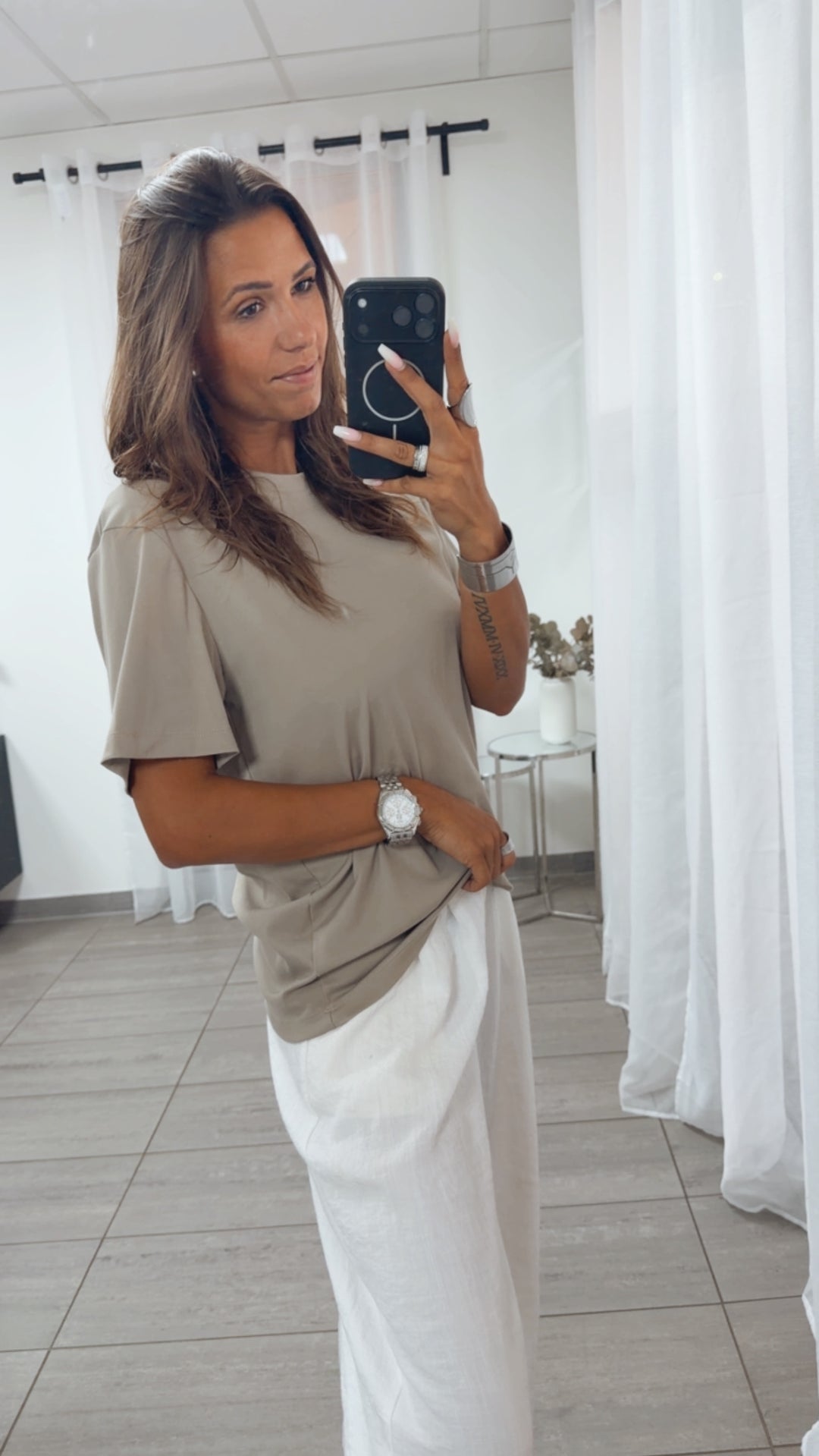 zeitloses oversize T-shirt / light taupe Art. 15389