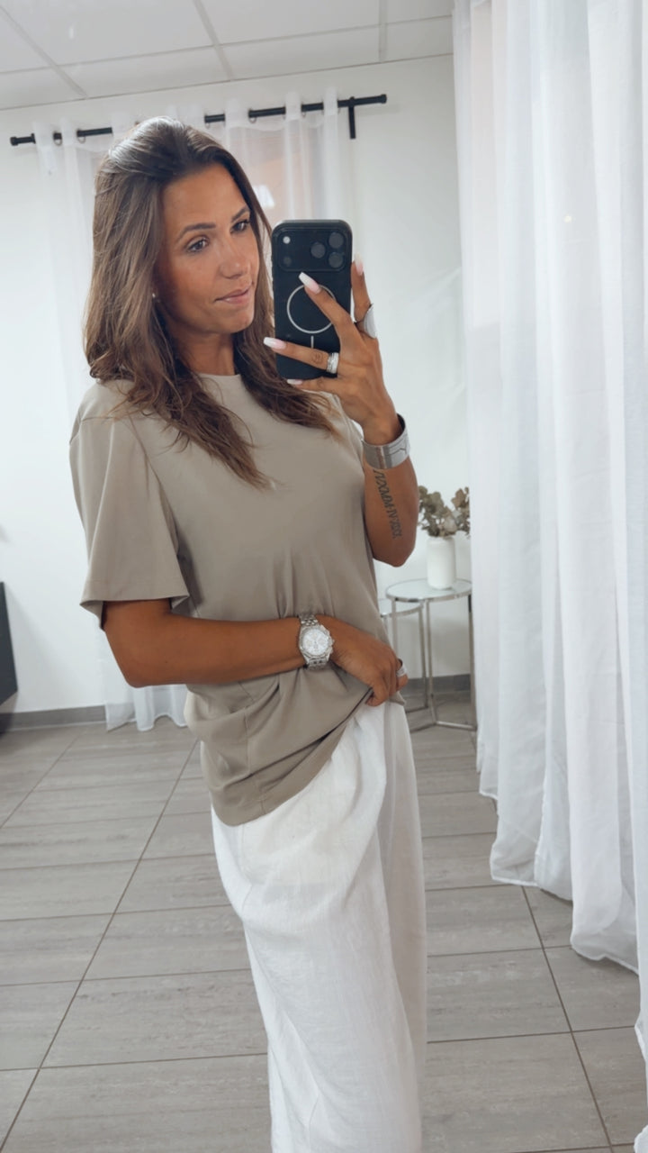zeitloses oversize T-shirt / light taupe Art. 15389