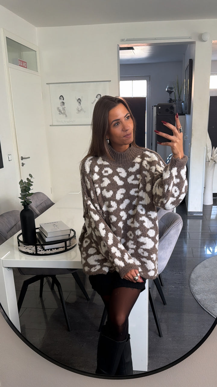 LEO Oversize Kuschel - Pullover / aschiges braun - weiss Art.16546