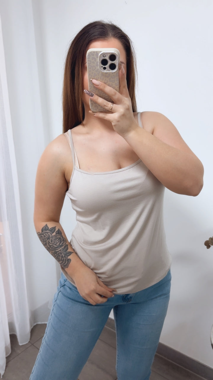 Basic Top mit dünnen Trägern / beige Art. 14192
