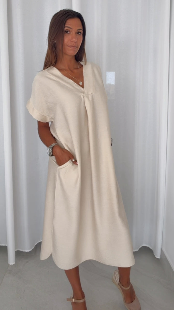 Viskose Maxi Kleid mit Taschen, seitlicher Schlitz / beige Art. 15361