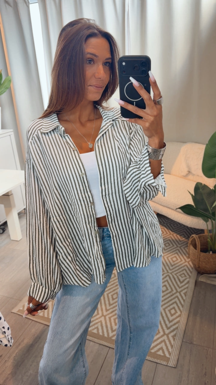 STREIFEN KURZE Oversize Musselin Bluse / weiss - olive Art. 15256