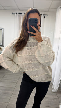 oversize Strick Pullover mit dekorativen Ziernähten / creme Art. 16705