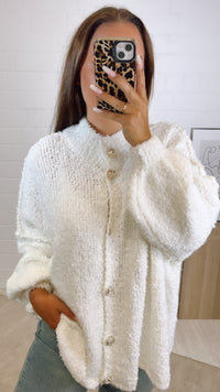 LANGER Teddy Cardigan mit goldenen Knöpfen / weiss Art. 11054