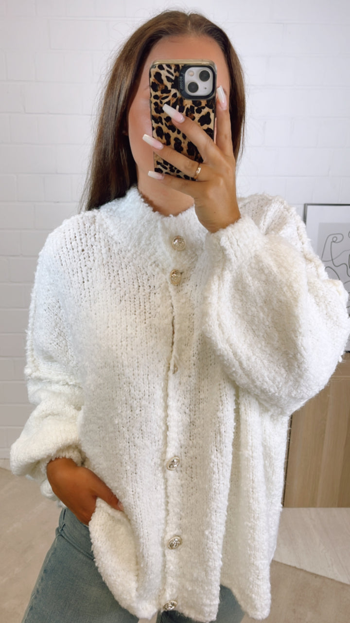 LANGER Teddy Cardigan mit goldenen Knöpfen / weiss Art. 11054