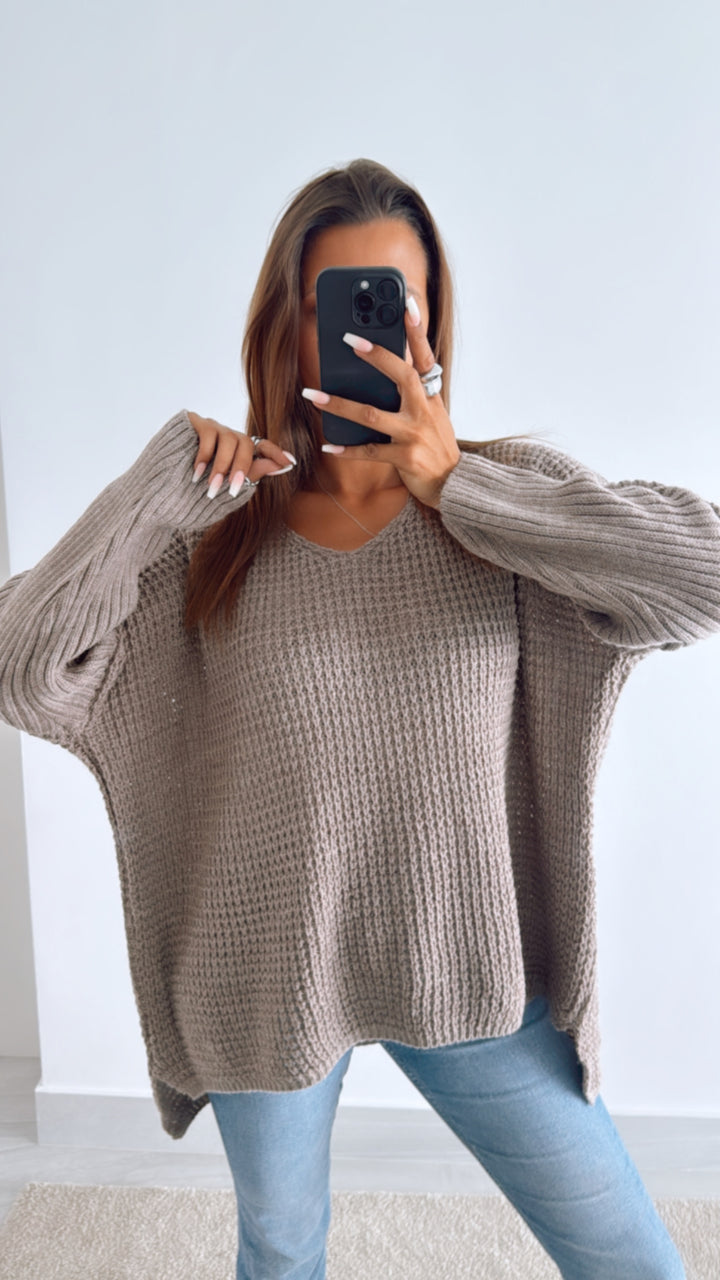 grober Strick Pullover, engere Ärmel, V-Ausschnitt / light taupe Art. 11041