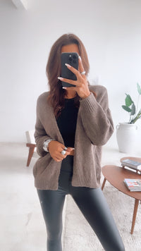 Offener, mittellang geschnittener Strick Cardigan / braun - meliert Art. 7635