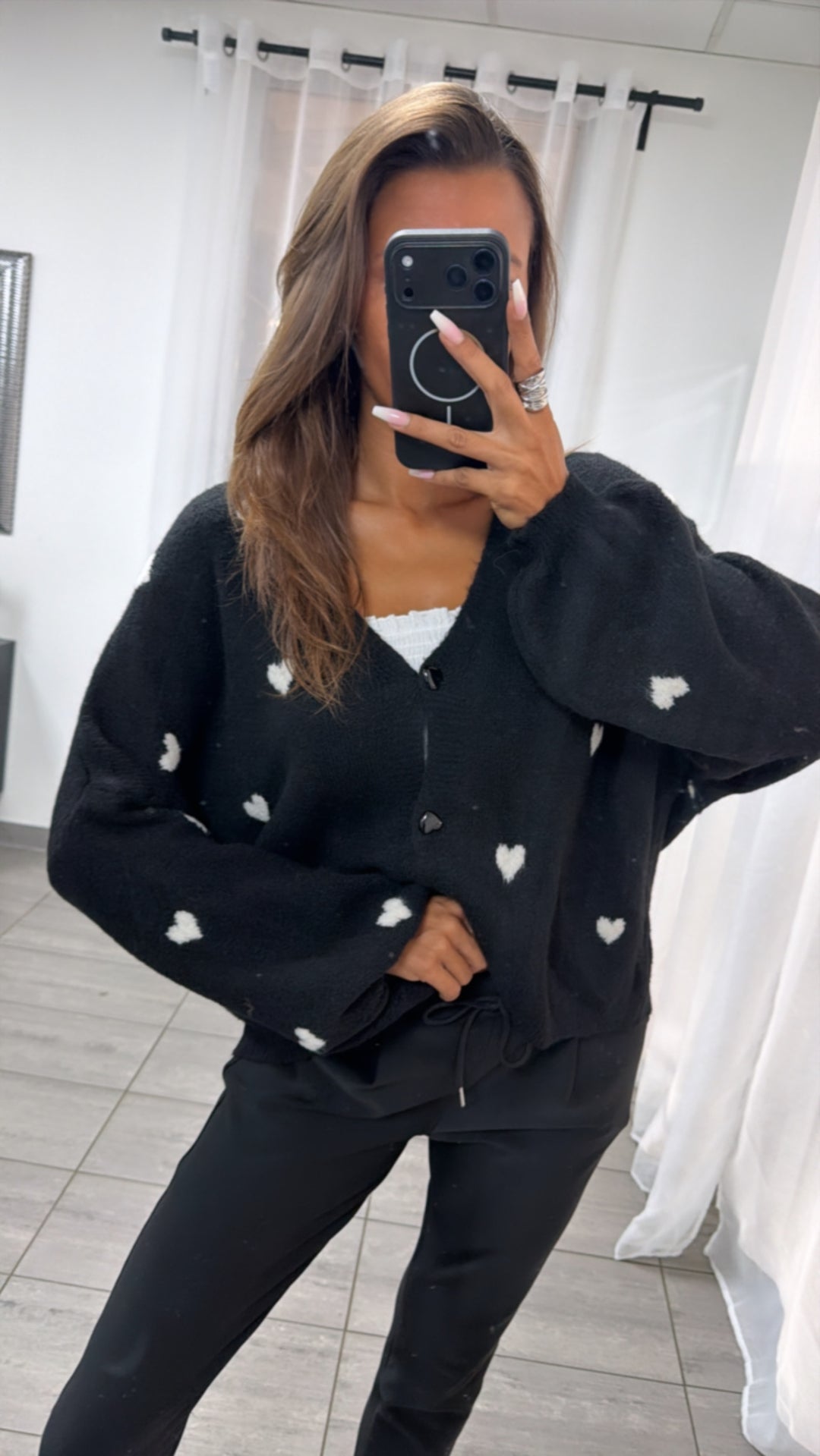 HERZKNÖPFE Cardigan mit Herzen / schwarz  - weiss Art. 11201