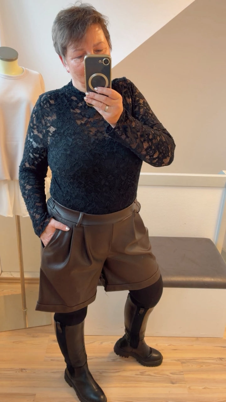 GENARBTE Lederlook Shorts / dunkel braun Art. 16626