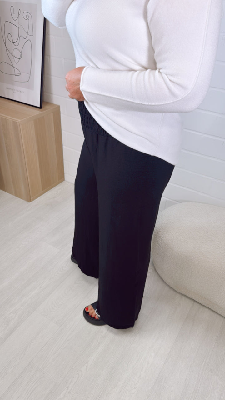 Luftige Sommerhose mit elastischen Krepp Bund / Art. 100
