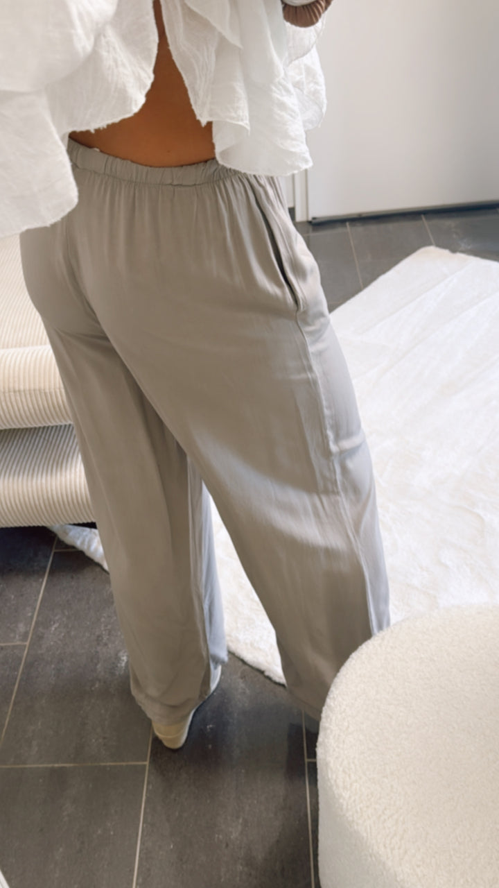 super leichte Hose / grau Art. 9930