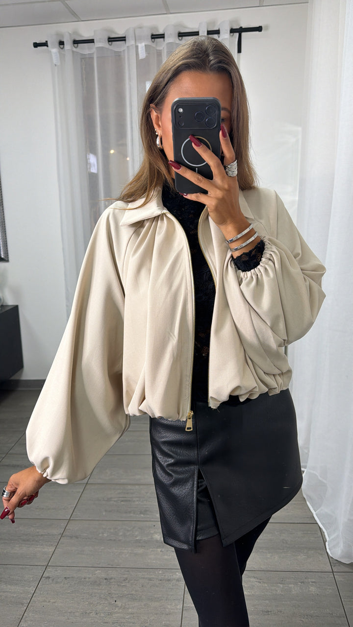 Oversize Jacke mit Croissant Saum / beige Art. 16213