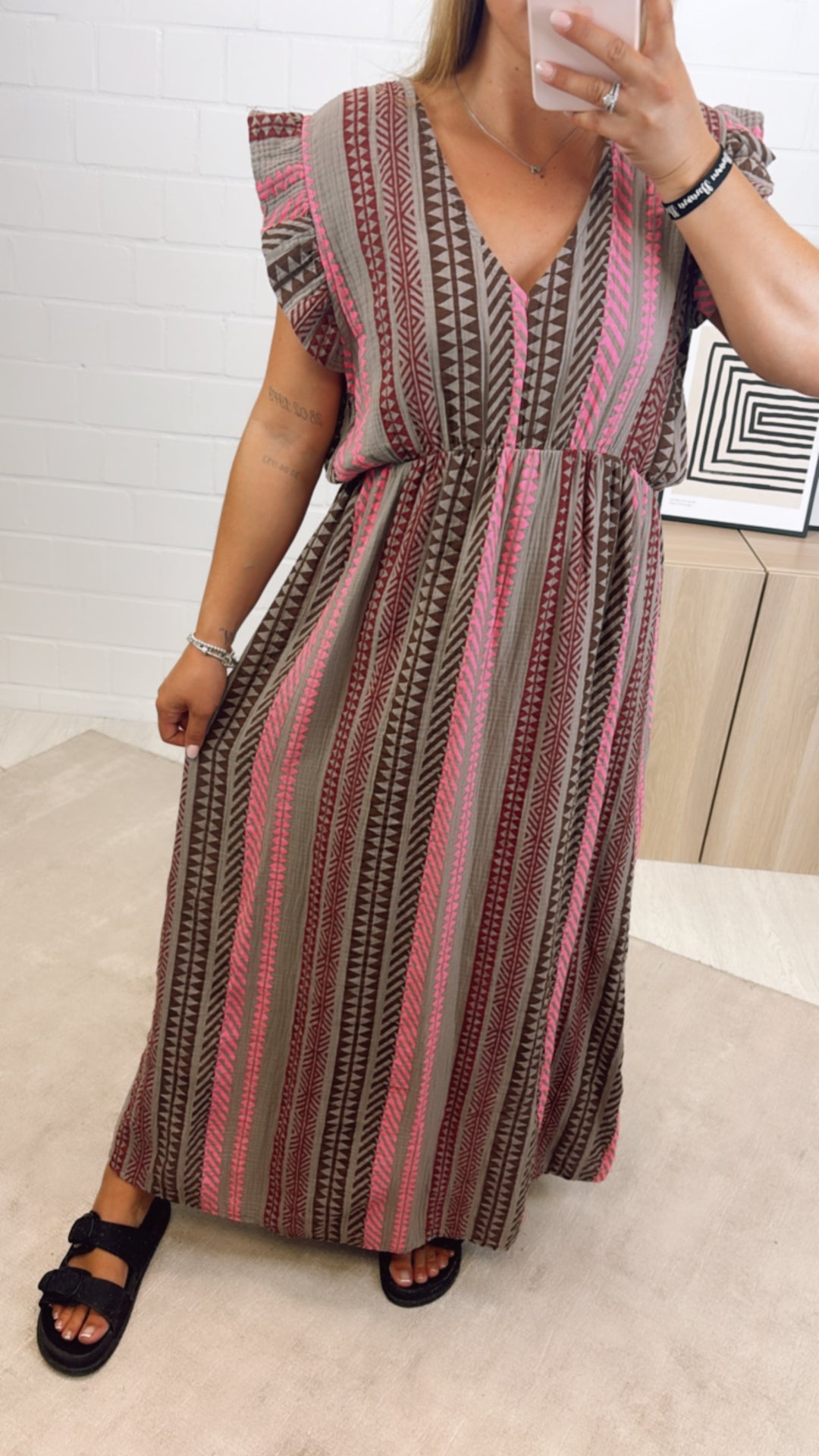 MUSTER (Midi-) Musselin Kleid mit Volant Schultern / taupe - pink - braun - rot Art. 10867