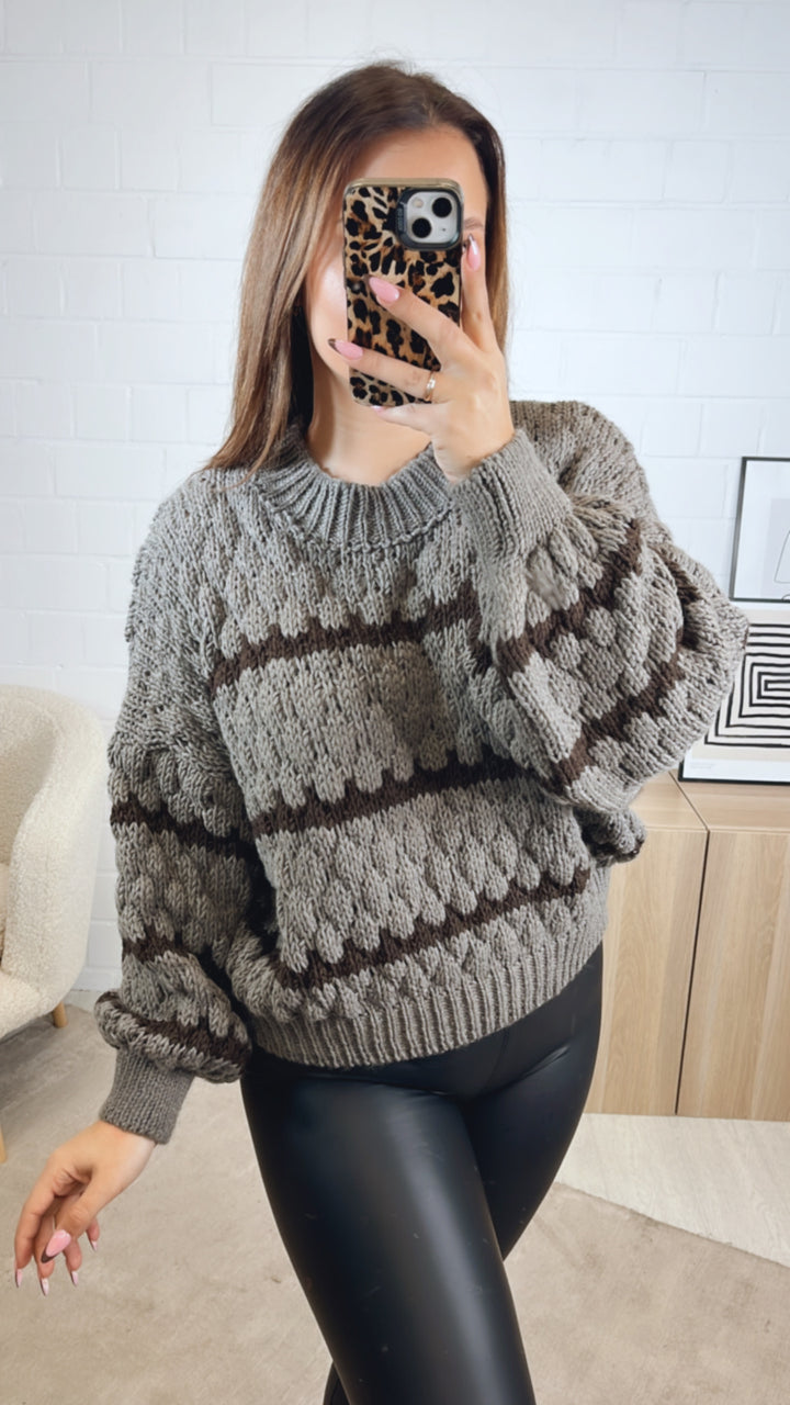 Pullover in ausgefallener Strickart / taupe - dunkel braun Art. 12808