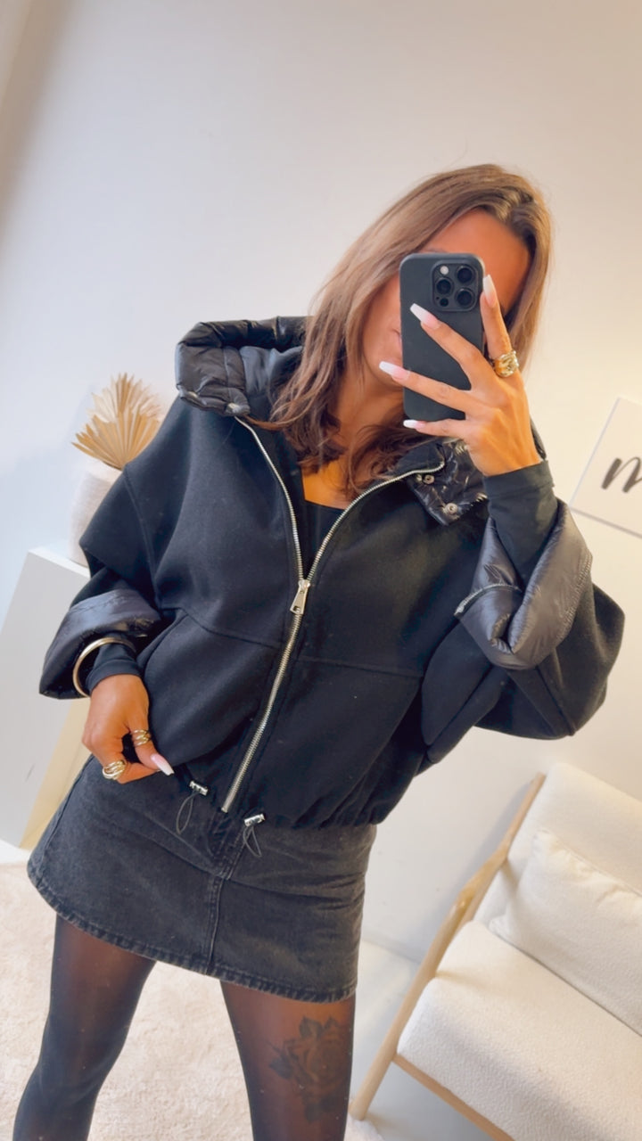 TREND Loose Fit Jacke in Velours Optik, abgesetzte Kapuze / schwarz Art. 12759