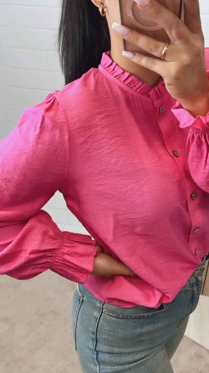 schmale Bluse mit Volant Ausschnitt / pink Art. 10788
