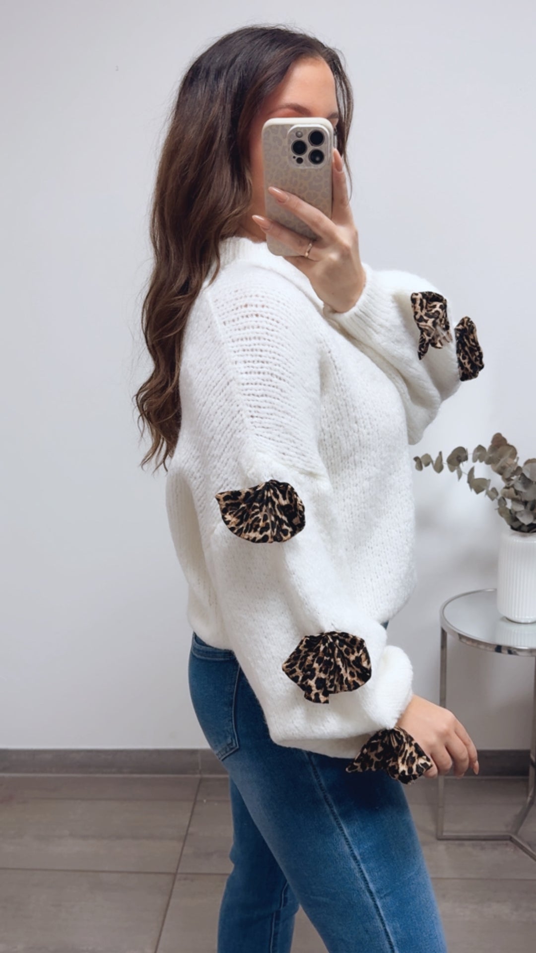 Strick Pullover mit LEO SCHLEIFEN / wollweiss Art. 13869