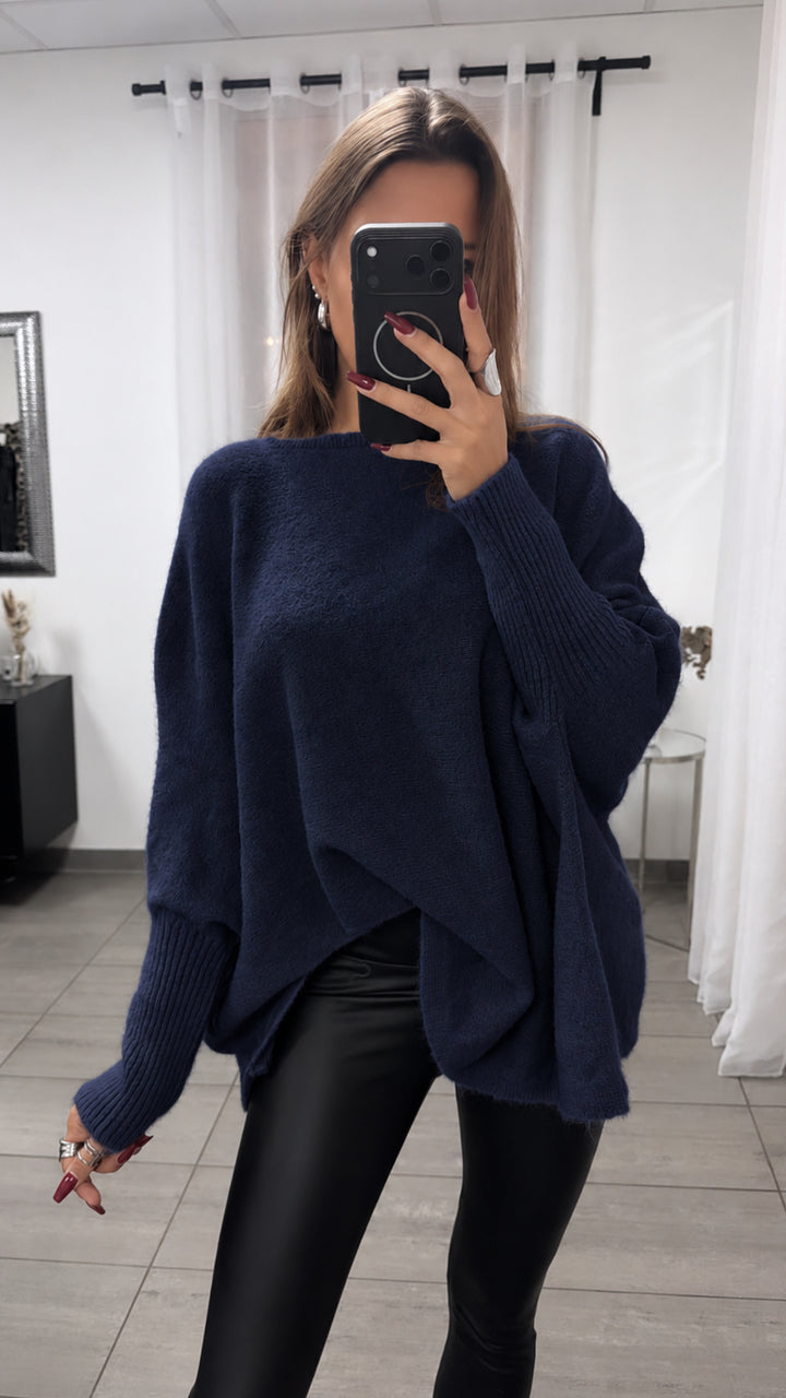 Cozy Oversize Pullover mit Fledermausärmeln / Marine blau Art. 16508