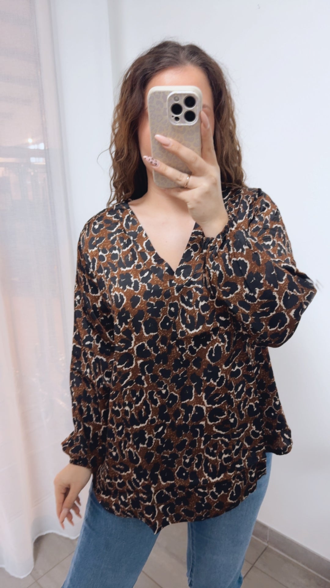 V-AUSSCHNITT leichte LEO Bluse / braun - schwarz - creme Art. 14100
