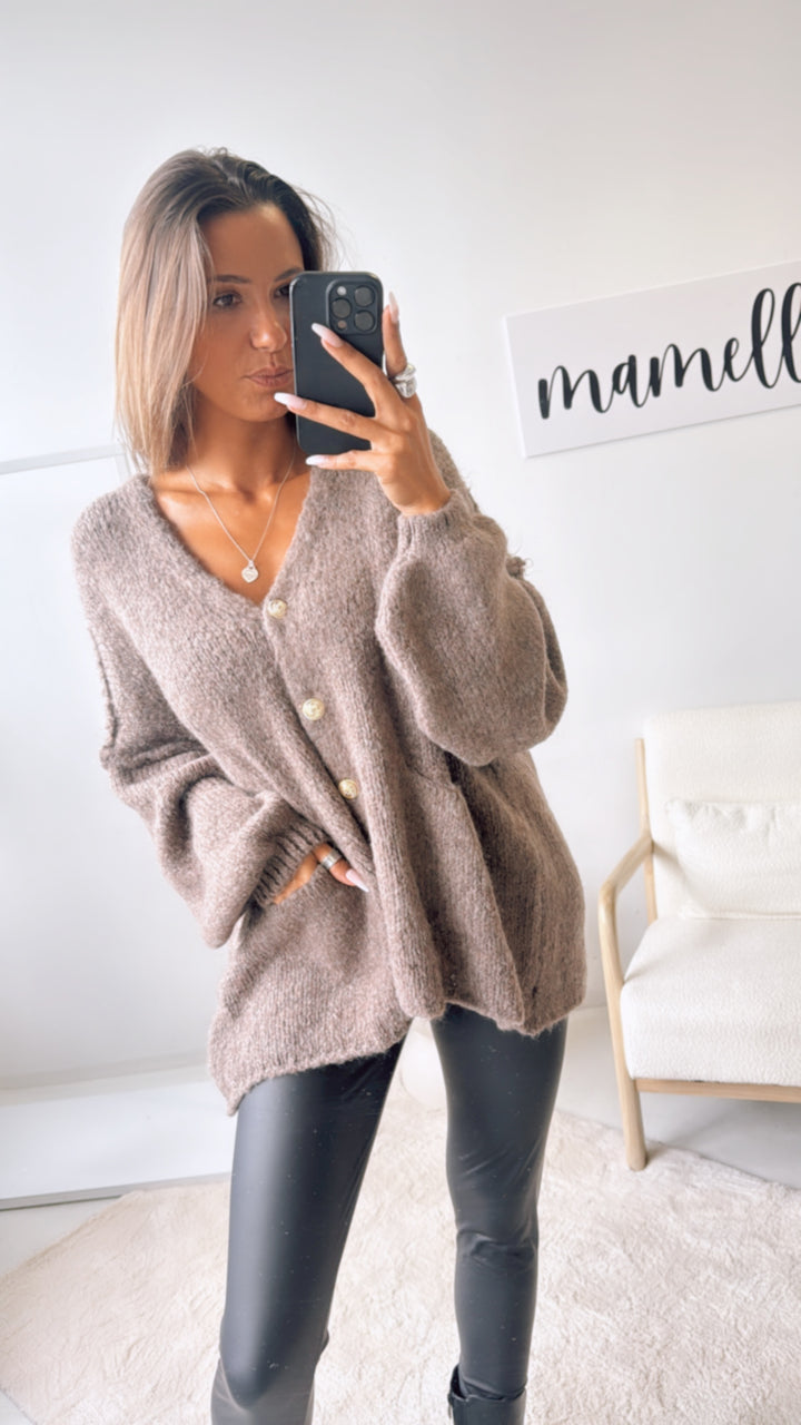V-AUSSCHNITT Kuschel Cardigan mit goldenen Knöpfen und Taschen / braun meliert Art.122321