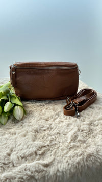 ECHTLEDER Cross Over Nugget Tasche / dunkles caramel Art. 14500