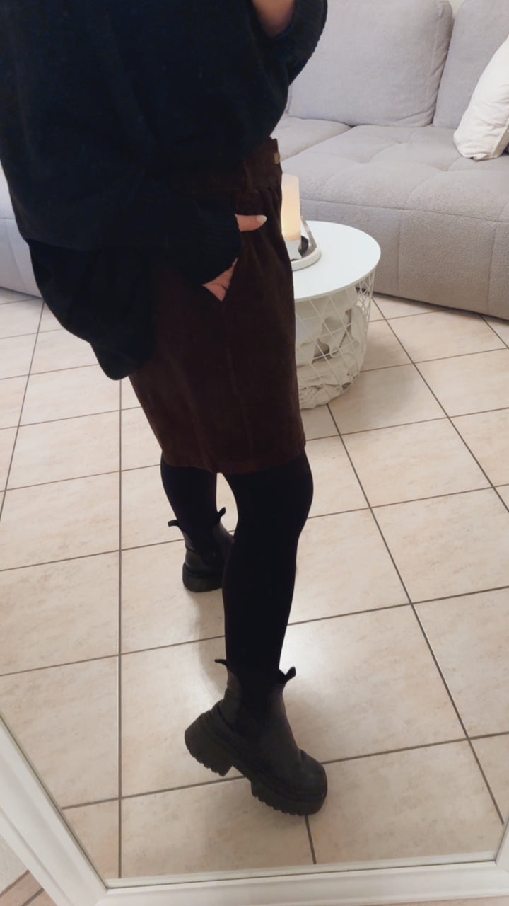 CORD Shorts / dunkel braun Art. 12954