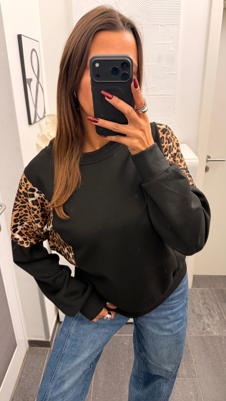 Sweatshirt mit Leo Details an den Armen / schwarz - leo Art. 16637