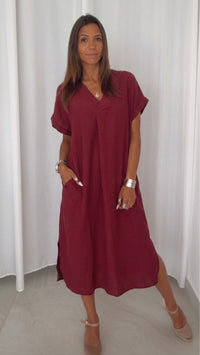 Viskose Maxi Kleid mit Taschen, seitlicher Schlitz / dunkel rot Art. 15770