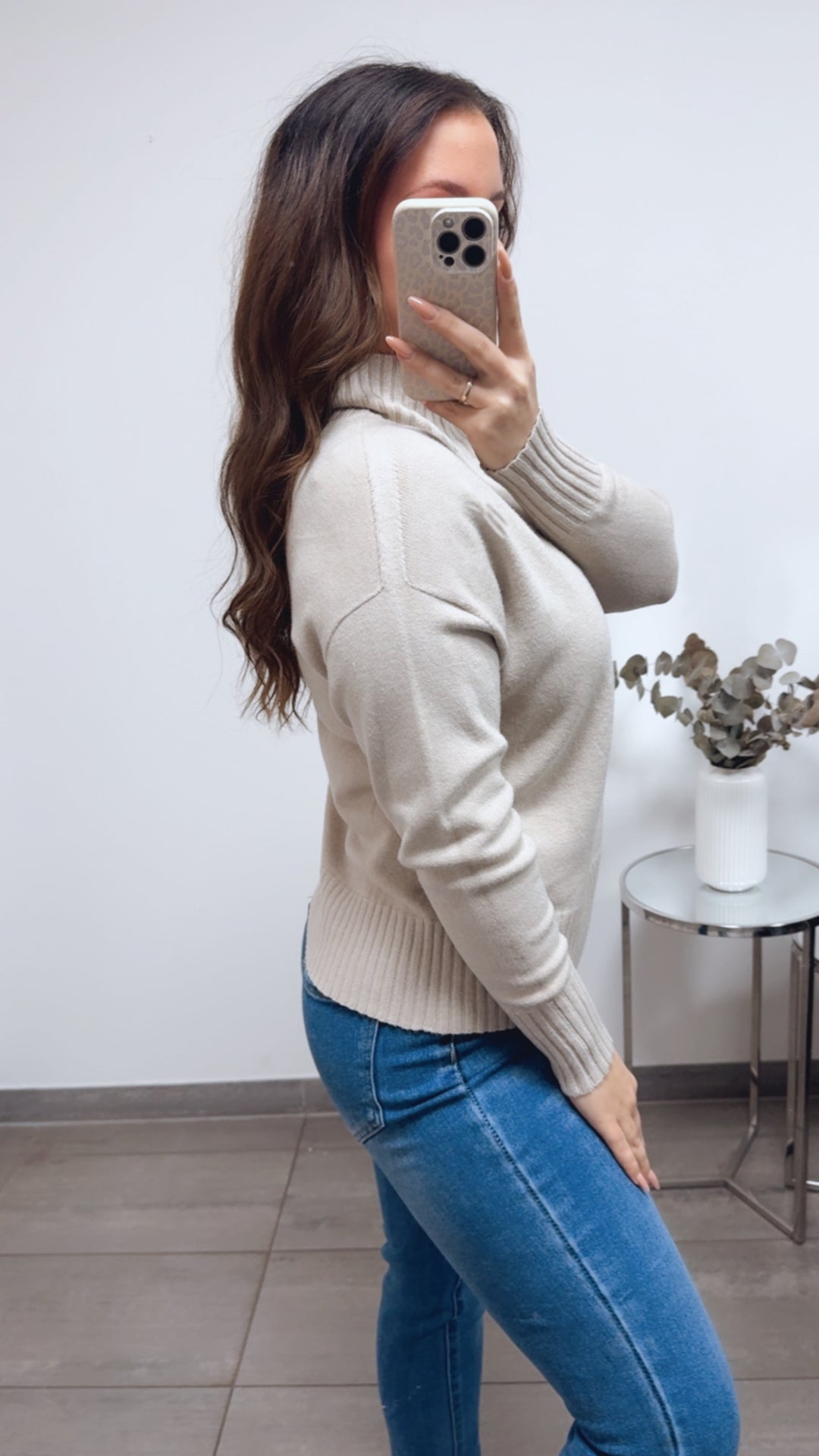 Feiner Strickpullover mit gerippten Akzenten / beige Art.13879